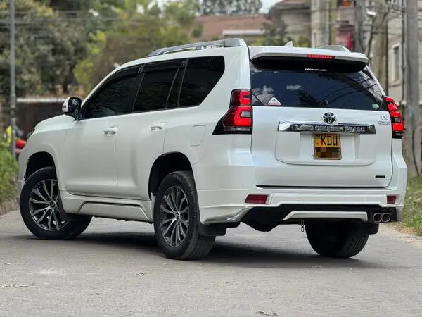 2018 Toyota Landcruiser Prado TX Fully Loaded