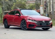 2018 Volkswagen Arteon R-Line Low Mileage