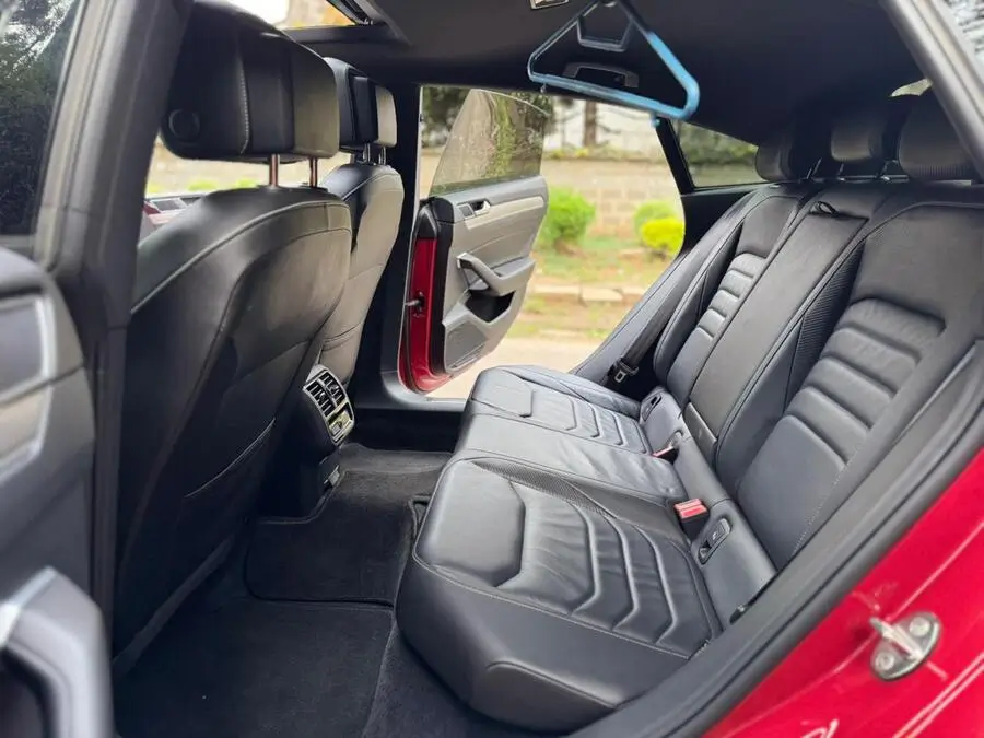 2018 Volkswagen Arteon R-Line Low Mileage