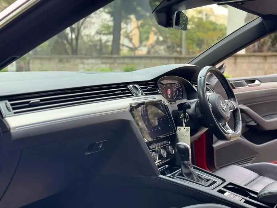 2018 Volkswagen Arteon R-Line Low Mileage