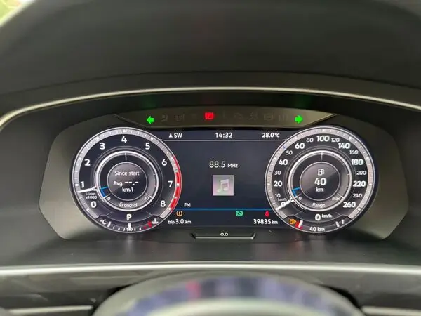 2018 Volkswagen Tiguan 1.4T R-Line Low Mileage