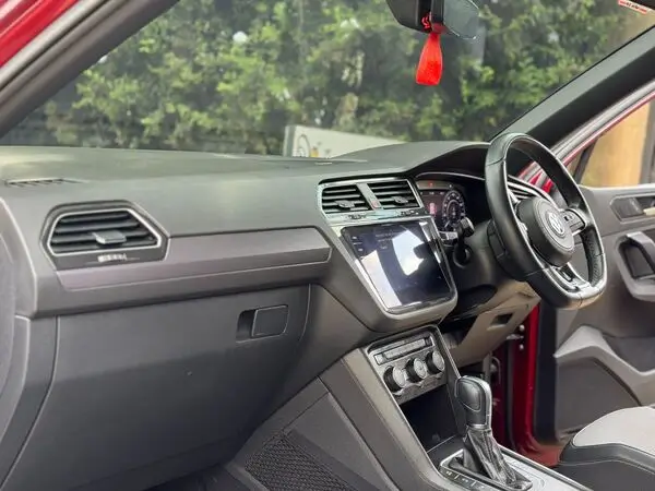 2018 Volkswagen Tiguan 1.4T R-Line Low Mileage