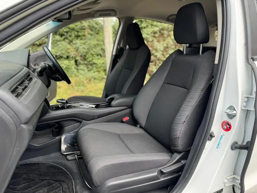 2019 Honda Vezel Hybrid Extremely Low Mileage