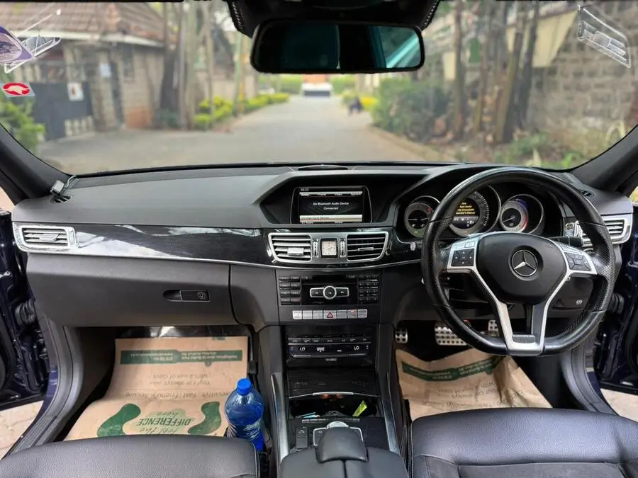 2015 Mercedes Benz E250 Leather