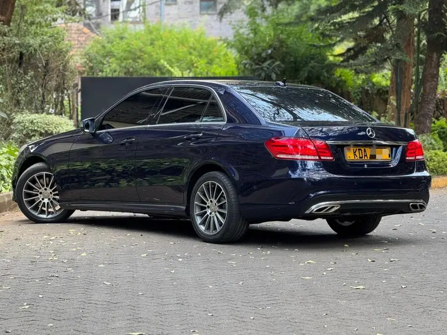 2015 Mercedes Benz E250 Leather