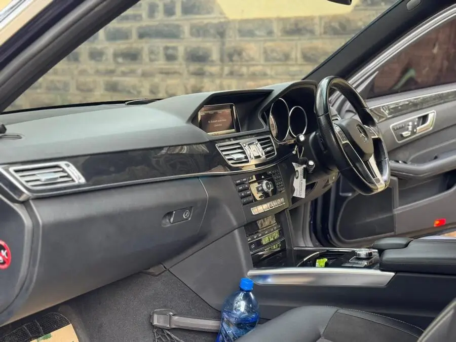 2015 Mercedes Benz E250 Leather