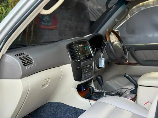 2004 Toyota Landcruiser V8 100 Series