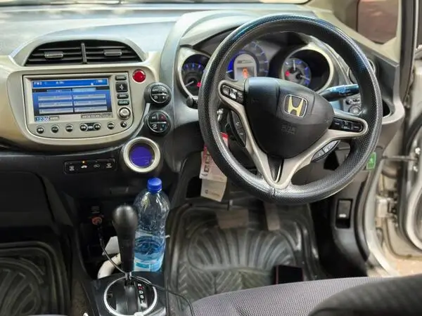 2011 Honda Fit Hybrid