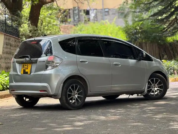 2011 Honda Fit Hybrid