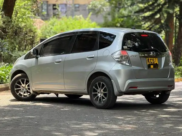 2011 Honda Fit Hybrid