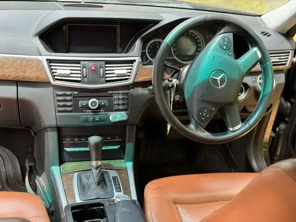2011 Mercedes Benz E250