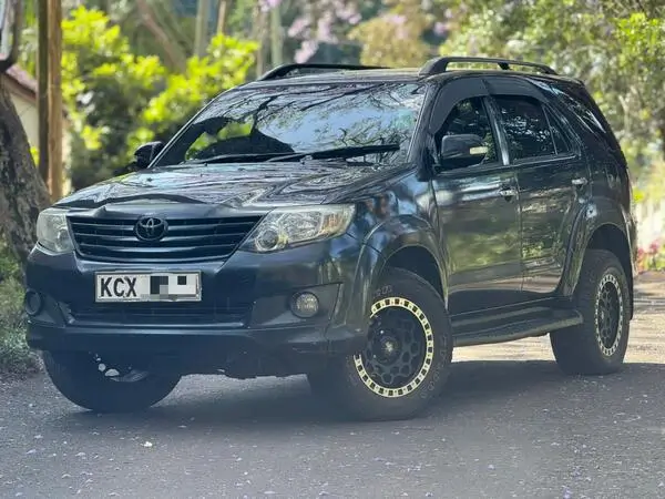 2013 Toyota Fortuner