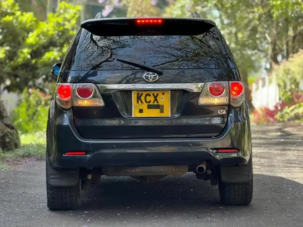 2013 Toyota Fortuner