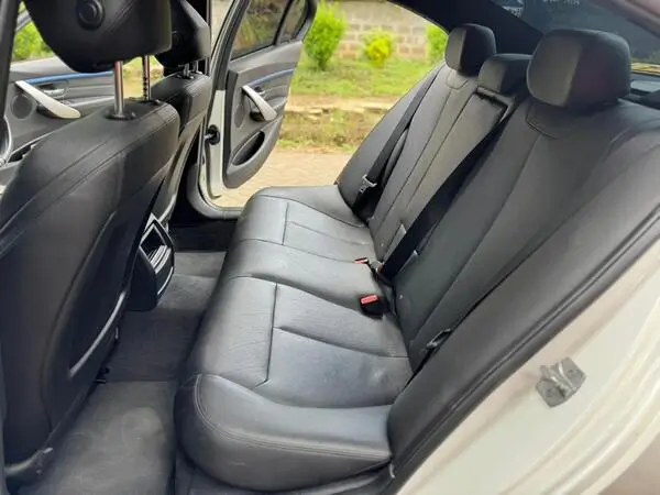 2017 BMW 318i M Sport Leather Sunroof