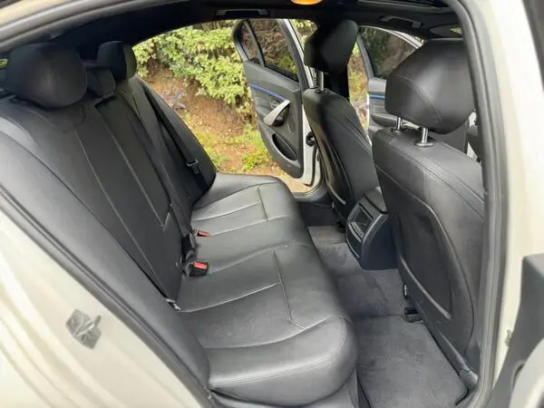 2017 BMW 318i M Sport Leather Sunroof