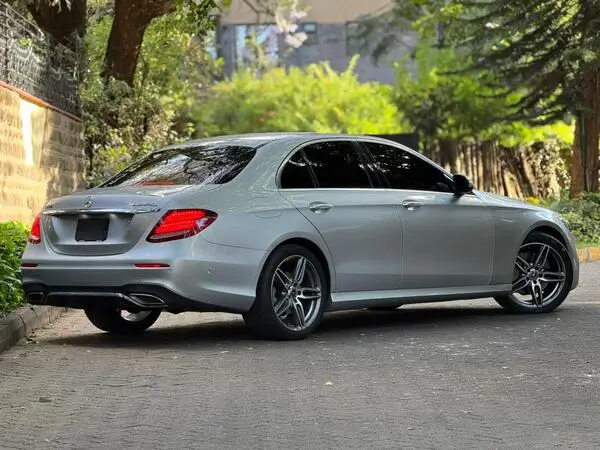 2018 Mercedes Benz E200 AMG Leather