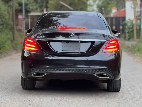 2018 Mercedes C200 Airmatic Sunroof