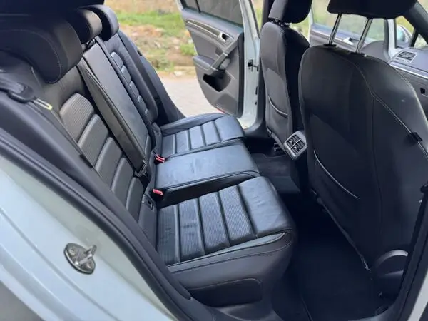 2018 Volkswagen Golf R Fully Loaded Low Mileage