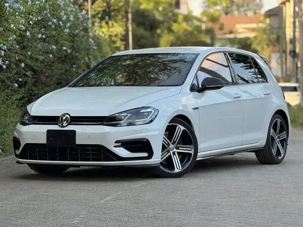 2018 Volkswagen Golf R Fully Loaded Low Mileage