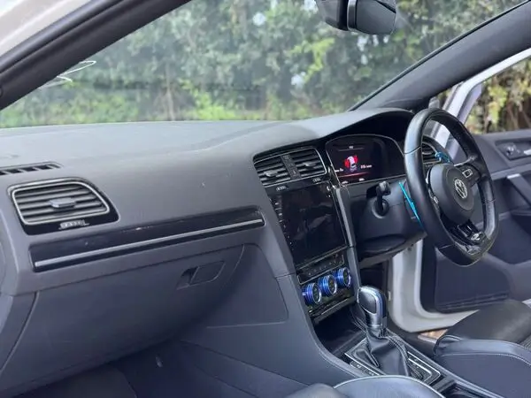 2018 Volkswagen Golf R Fully Loaded Low Mileage