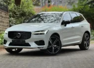 2021 Volvo XC60 AWD R Design Sunroof