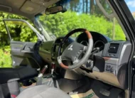 2011 Mitsubishi Pajero Exceed