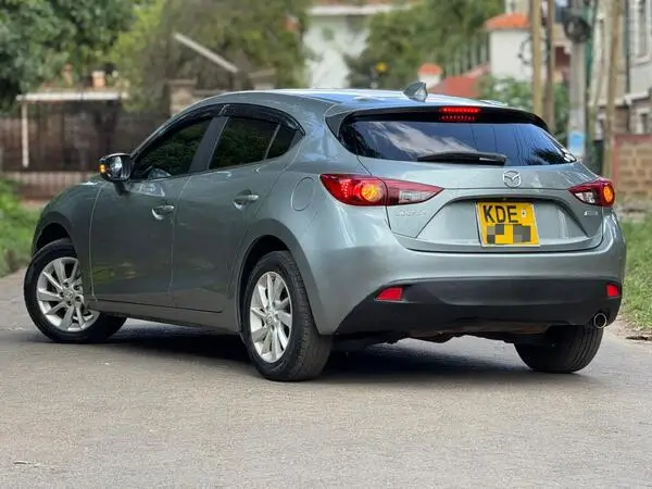 2014 Mazda Axela Hatchback