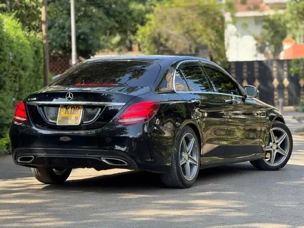 2015 Mercedes Benz C200