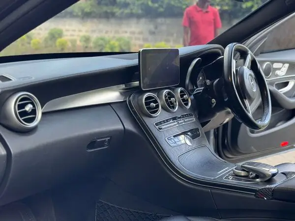 2015 Mercedes Benz C200