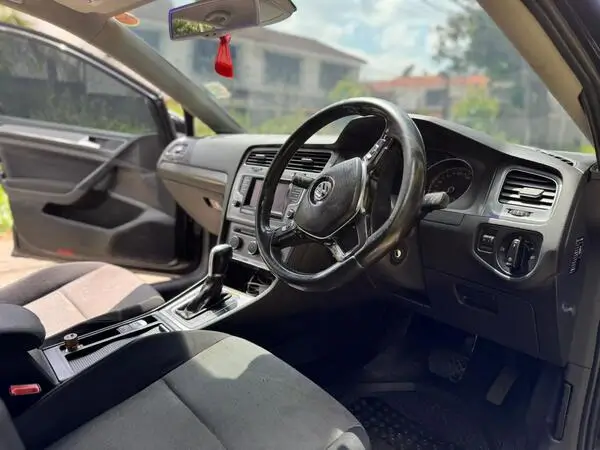 2015 Volkswagen Golf TSI