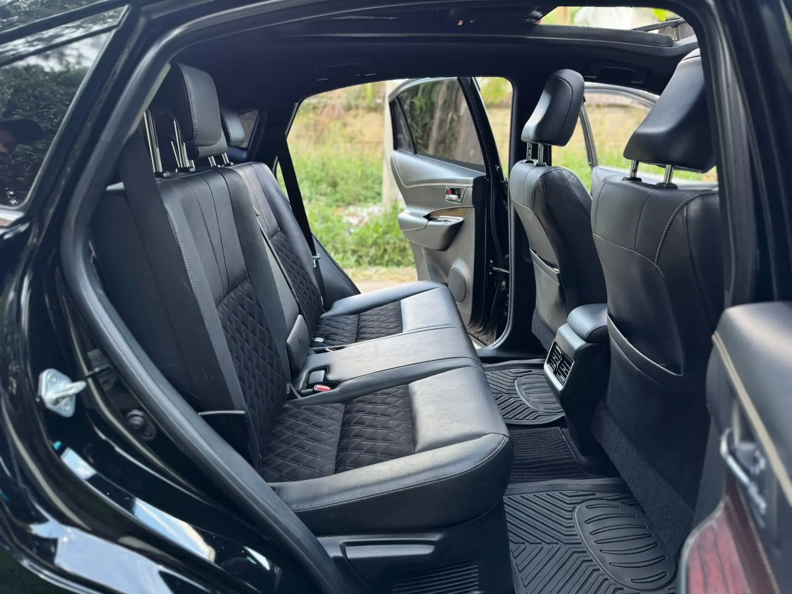 2016 Toyota Harrier Fully Loaded Sunroof