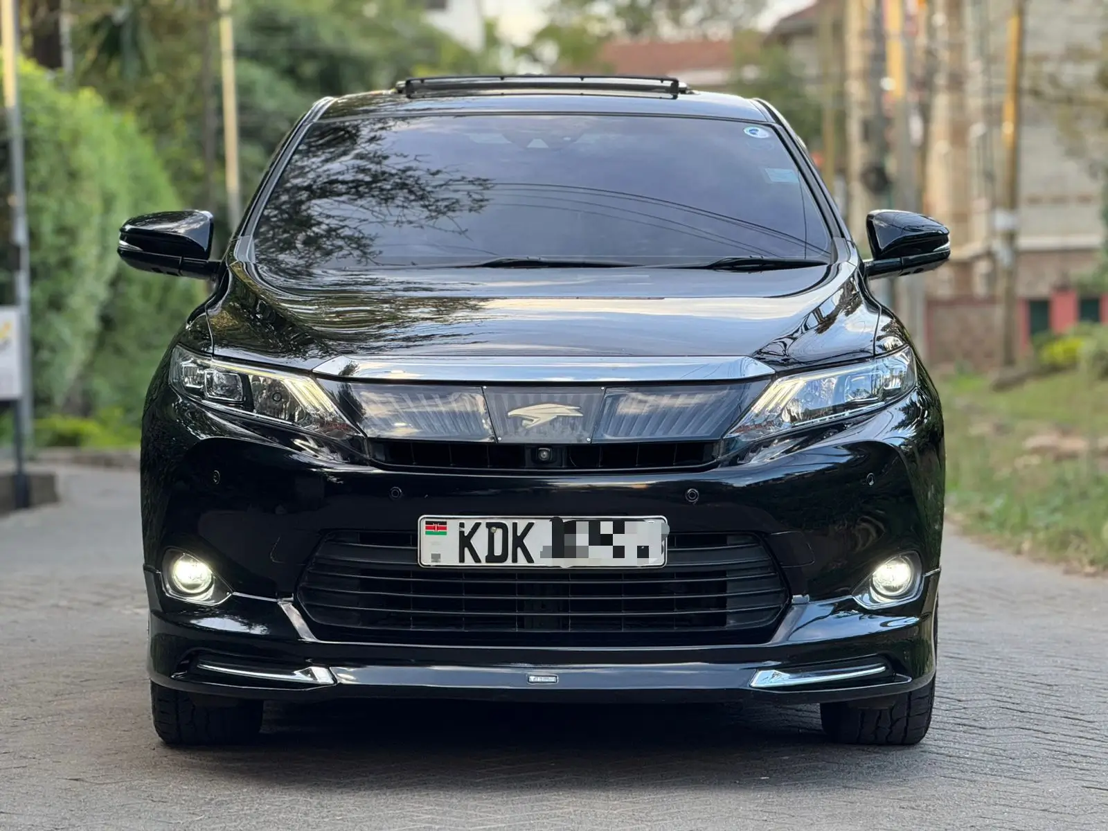 2016 Toyota Harrier Fully Loaded Sunroof