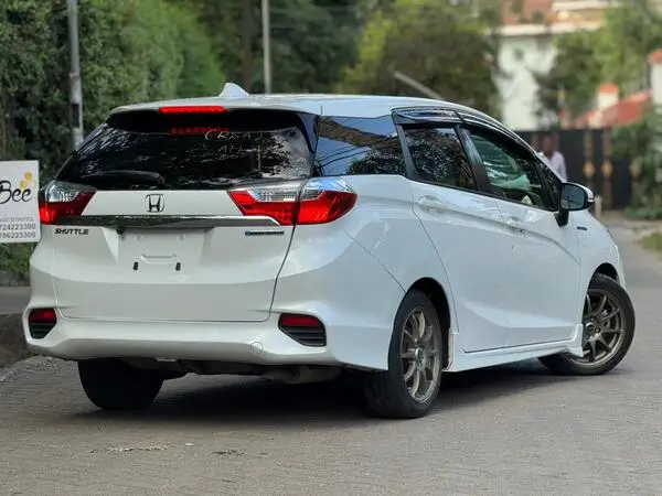 2018 Honda Fit Shuttle Hybrid