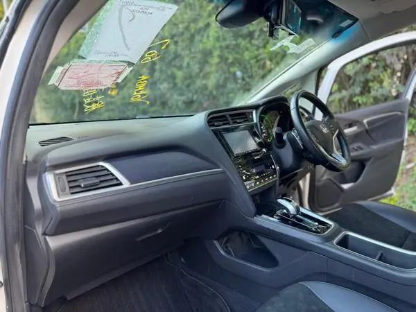 2018 Honda Fit Shuttle Hybrid