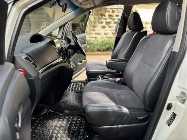 2018 Toyota Estima Aeras