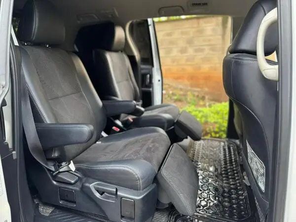 2018 Toyota Estima Aeras