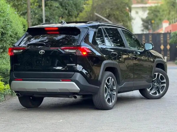 2019 Toyota RAV4 Adventure Sunroof