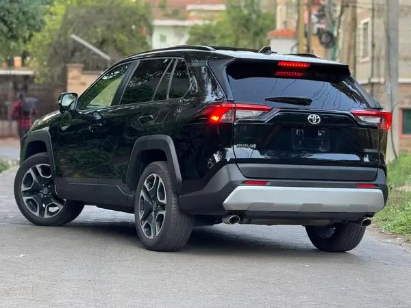 2019 Toyota RAV4 Adventure Sunroof