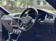 2019 Volkswagen Tiguan Fully Loaded Sunroof