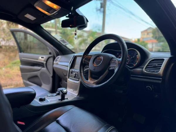 2016 Jeep Grand Cherokee Limited Local