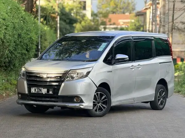 2017 Toyota Noah