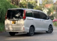 2017 Toyota Noah
