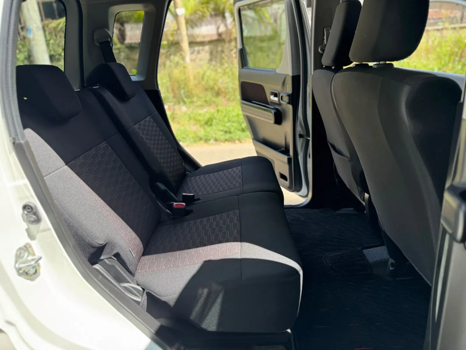2018 Suzuki Wagon R Stingray Hybrid Fully Loaded
