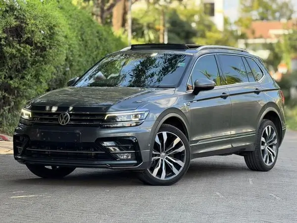 2019 Volkswagen Tiguan 2.0 R-Line Sunroof 7 Seater