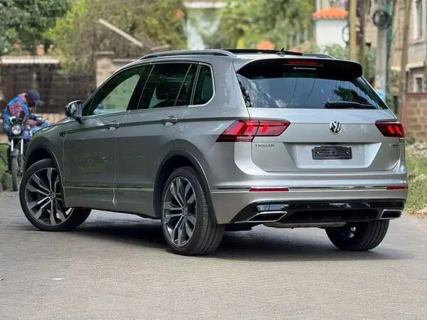 2019 Volkswagen Tiguan 2.0 R-Line Sunroof