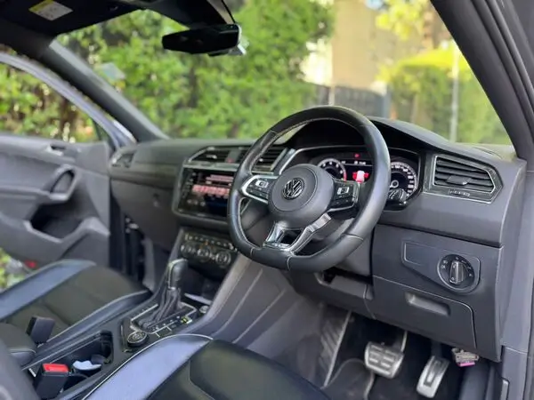 2019 Volkswagen Tiguan 2.0 R-Line Sunroof 7 Seater