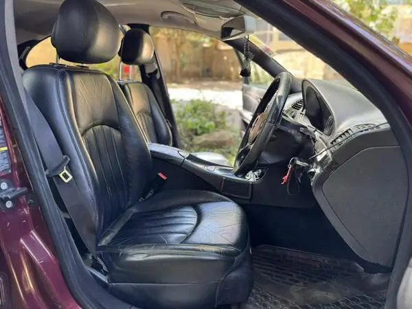 2007 Mercedes Benz E300