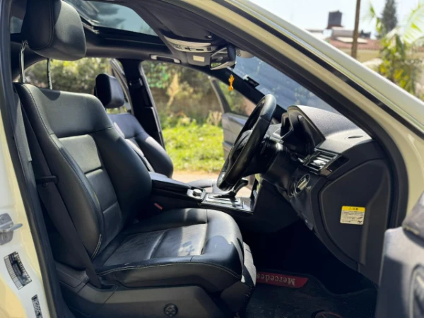 2010 Mercedes Benz E250 Sunroof