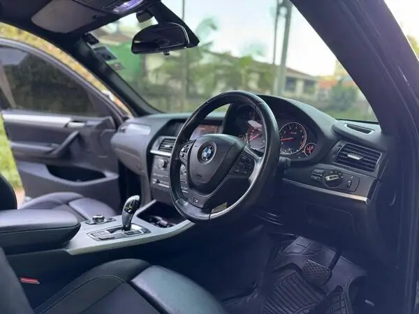 2012 BMW X3 XDrive 28i M-Sports Package