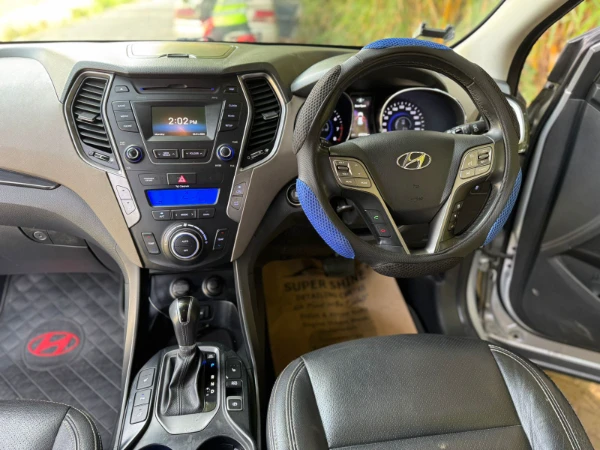 2014 Hyundai Santa Fe Sunroof 7-Seater